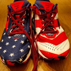 Brooks Launch 5 limited edition